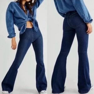 Free People Penny Pull-On Midrise Flare Jeans Dark Blue Wash Size 28